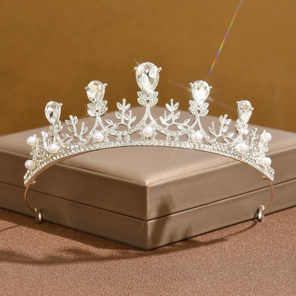 

Ladies fashionable water droplet design luxurious crown necklace earrings jewelry set wedding party holiday gift