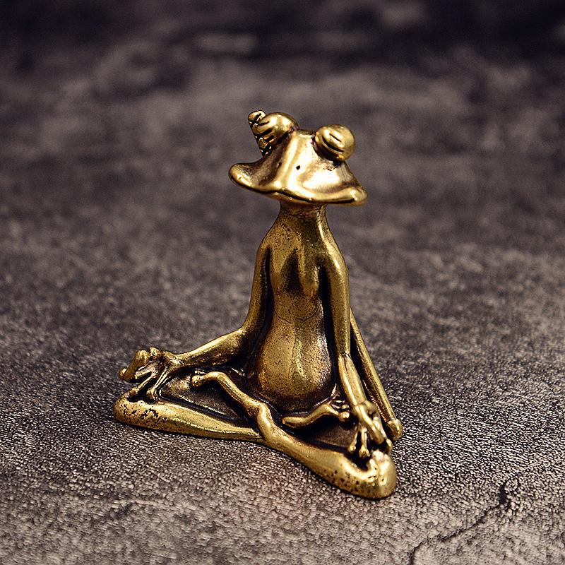 Messing Yoga Frosch Statue Mini Frosch Figur Kung Fu Tee Dekoration Zen Meditation Frosch Skulptur Heim Dekoration Zubehör