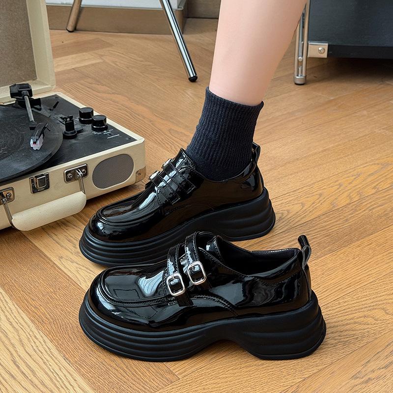 

Туфли на платформе-маффине из маленькой кожи, женские весенне-осенние туфли-лодочки с глубоким вырезом, новая обувь Мэри Джейн 40