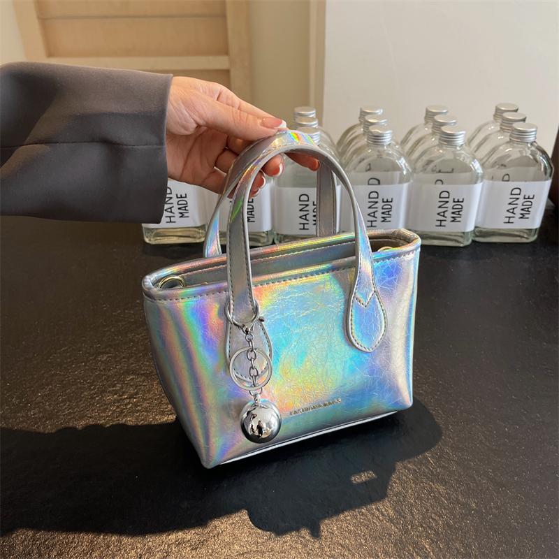 Handheld small bag women's new ins fashion minimalist style shoulder messenger bag oily leather bucket bag