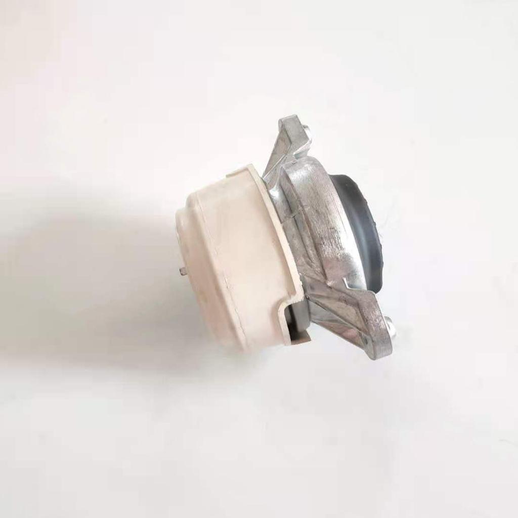 Mercedes-Benz W204/C204/C207 Engine Mount Pad (2042405617)