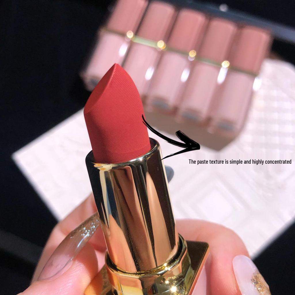 HERORANGE Velvet Matte Crystal Lipstick for Women, No Transfer, Daily Use, Brightens Skin Tone