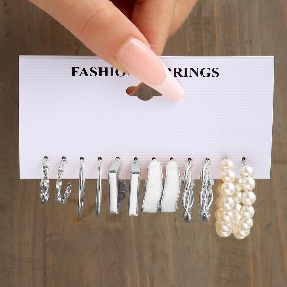 Hot-selling Retro Exaggerated Women's Peach Heart Stud Earrings Twist Twisted Pearl Earrings 11-piece Set of Earrings