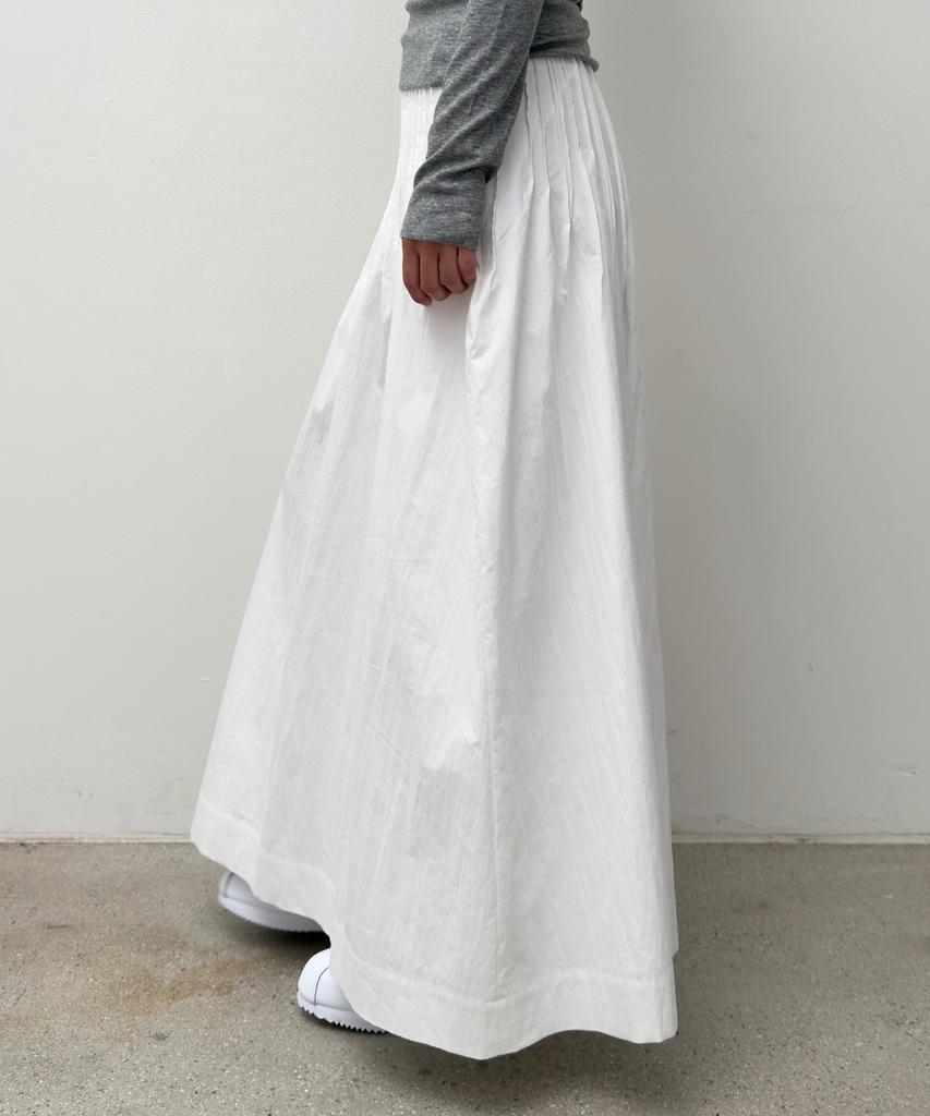 Daiaegeuneol Stitched Trapeze Skirt (White)