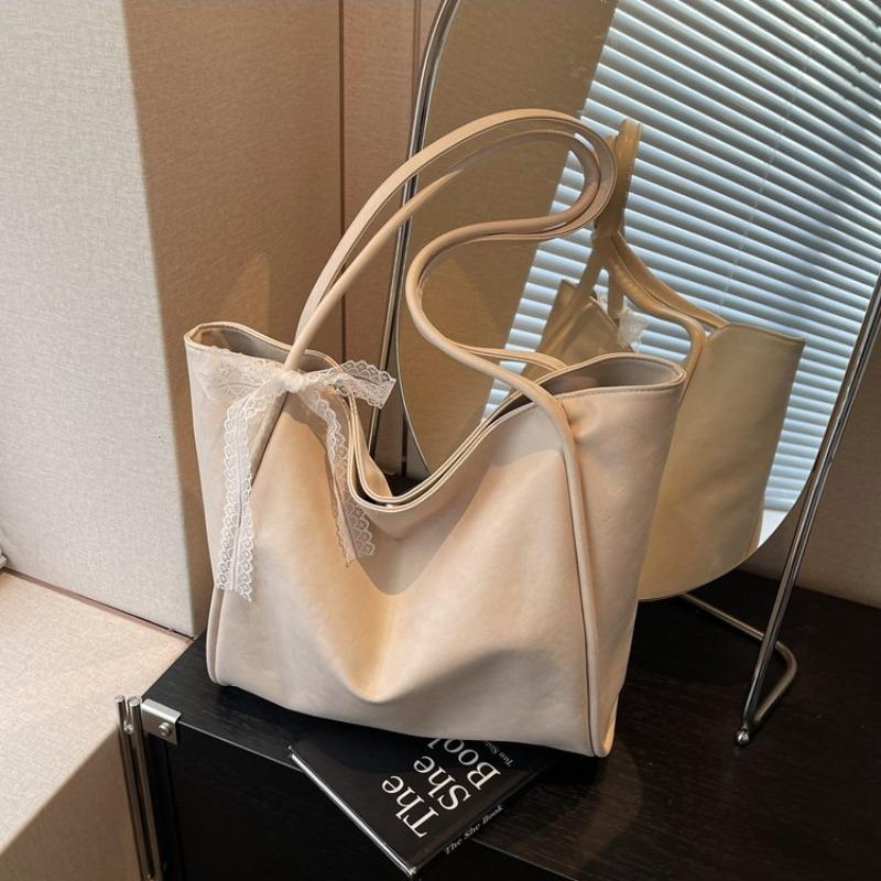 New fashion versatile spring and summer niche design shoulder bag large capacity travel tote bag