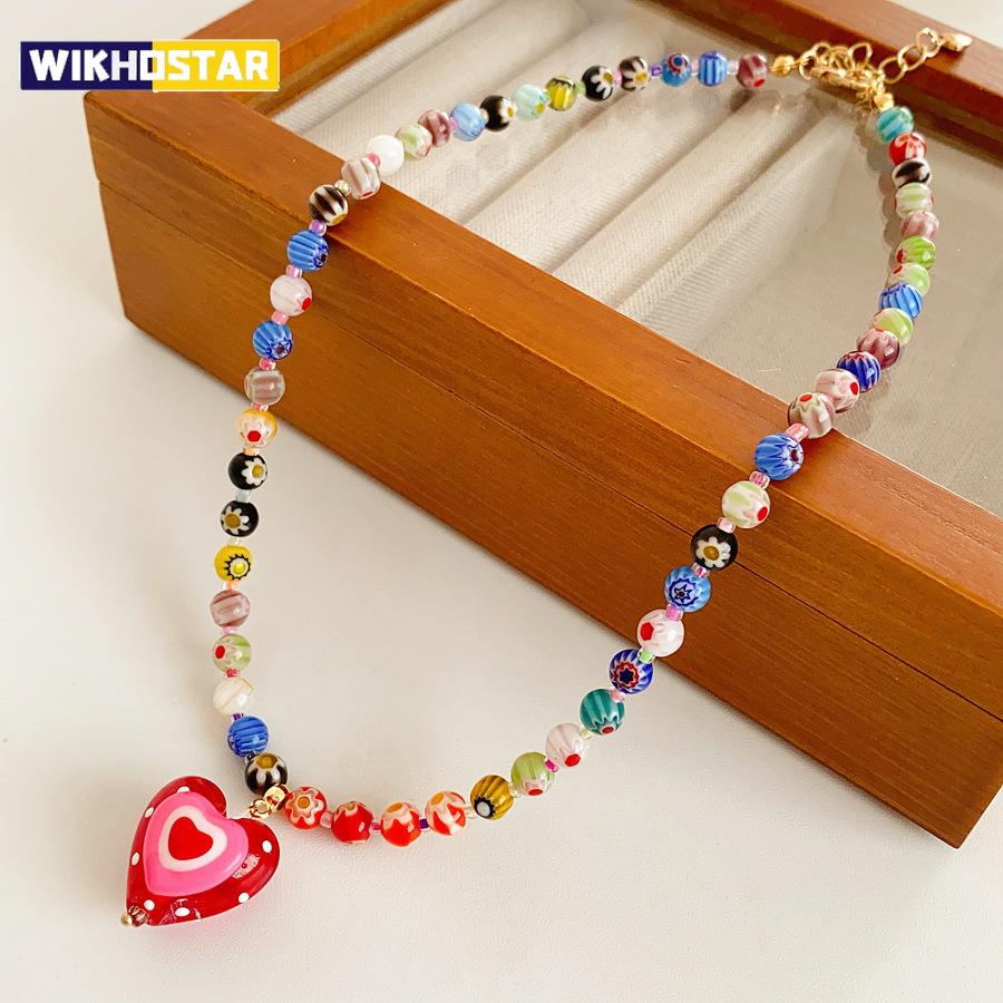 Colored Glass Bead Heart-shaped Pendant Necklaces for Women Dopamine Sweet Collarbone ChainsLight Luxury High-end Necklace