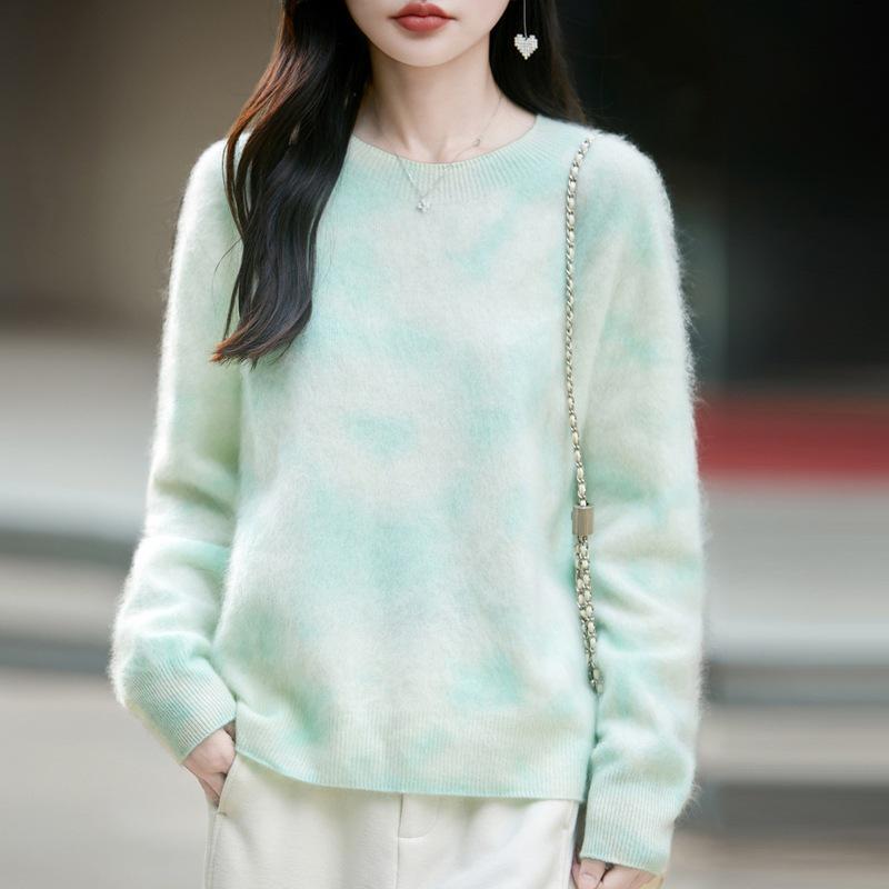 Soft Brushed Wool Sweater: 2026 Autumn/Winter Round Neck Knitwear - Loose Fit Women's Top