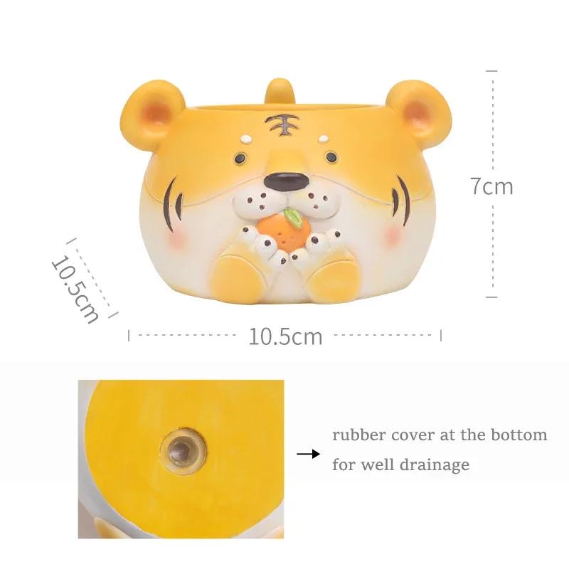 Cute Tiger Small Plant Pot Resin Succulent Planter for Home Office Desk Decor Mini Ornament Fairy Garden Decorative Flowerpot