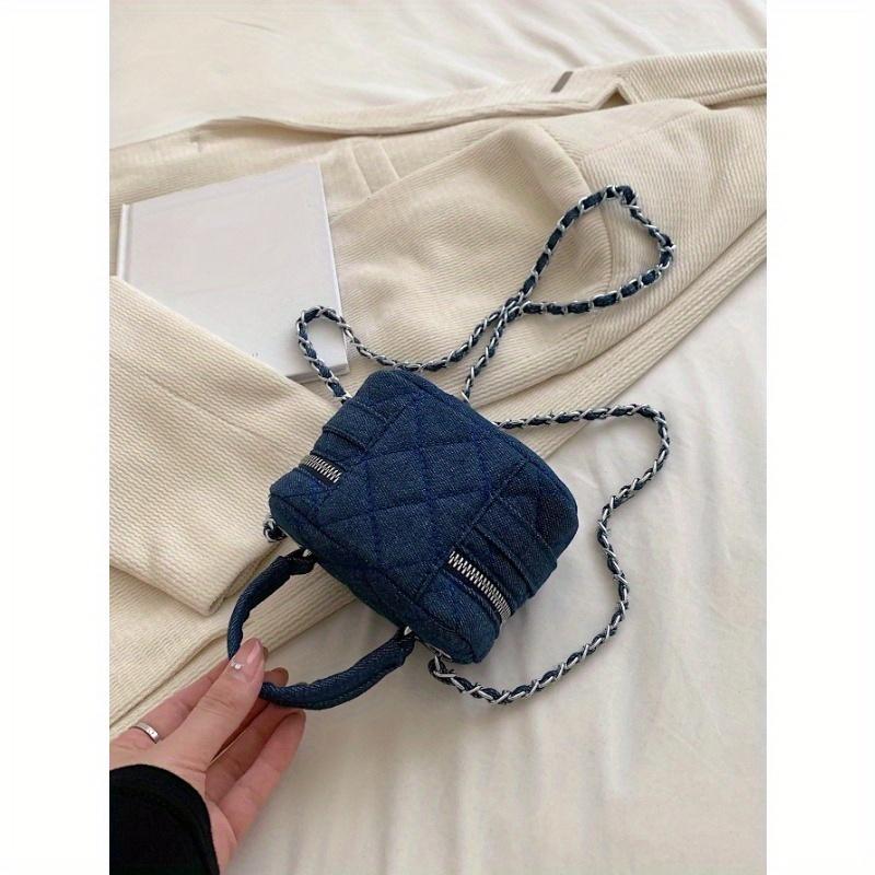 2024 New Embroidery Thread Mini White Handheld, Shoulder/Crossbody Bag with Leather Buckle and Zipper