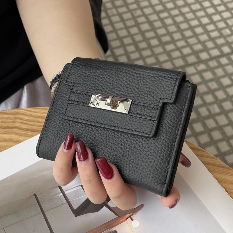 

Compact Genuine Leather Multi-Card Organizer and Key Holder with Coin Purse