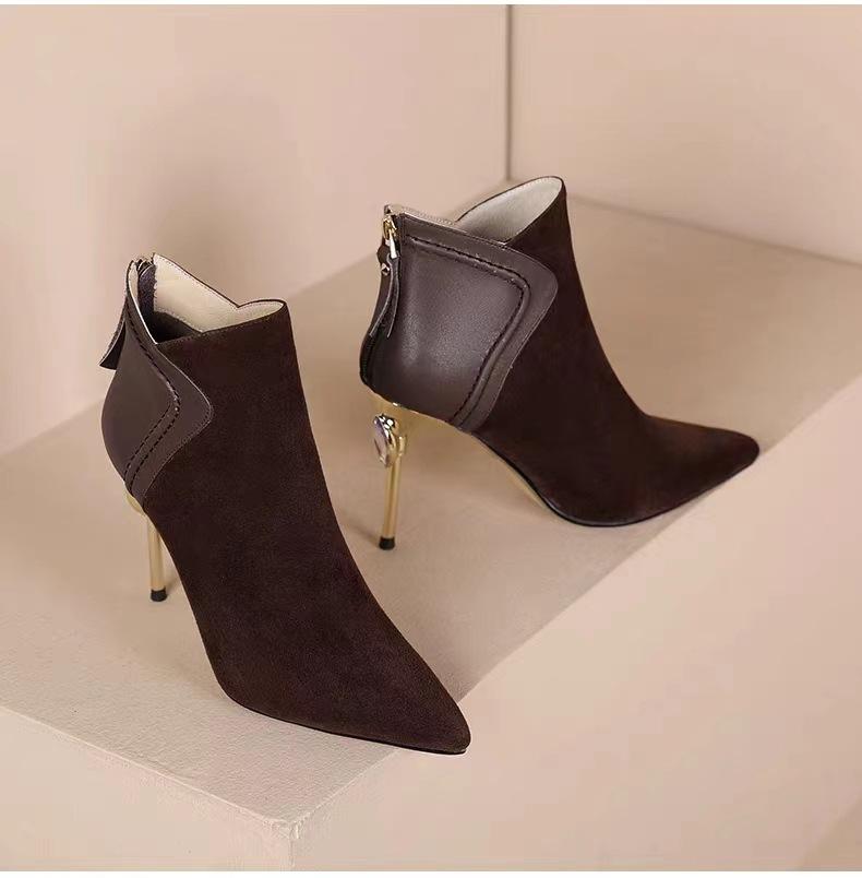 

2025 spring and autumn temperament short women s boots women s thin heel pointed short boots new soft leather high heel matte leather splicing bare 37 темно-коричневого кольору