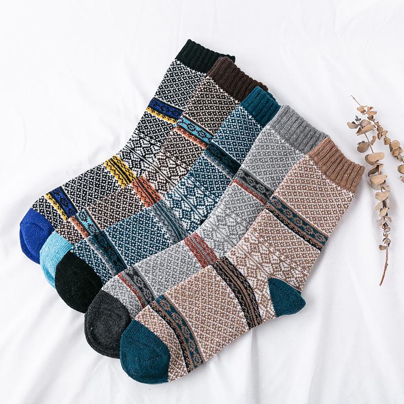 High Quality 5 Pairs Winter Men's Wool Socks Thicken Sheep's Socks Warm Men Retro Style Colorful Man Sock Fashion New