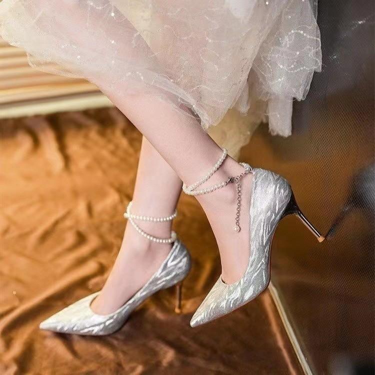 Свадебные туфли для невесты женское свадебное платье жемчужные ремешки высококачественные хрустальные туфли обычно можно носить серебряные туфли на высоком каблуке туфли на шпильке 34 3389₽