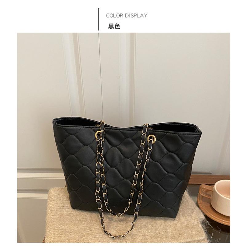 Large Capacity Bag Women's Bag Summer New Trendy Fashion Shoulder Messenger Bag Versatile Chain Chain Bag