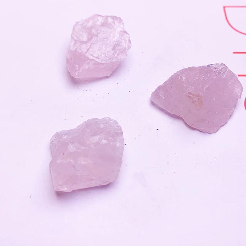 

Подвеска из хрустального гравия с отверстиями - Различные материалы для драгоценных камней - Необычный необработанный камень - Изготовление ювелирных изделий своими руками Rose Quartz