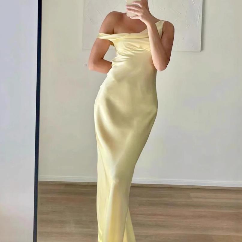 European and American Style Sexy Backless Swing Collar Diagonal Off-the-shoulder Dress High-end Sense Satin Niche Design Sense Dress Long Dress Women
