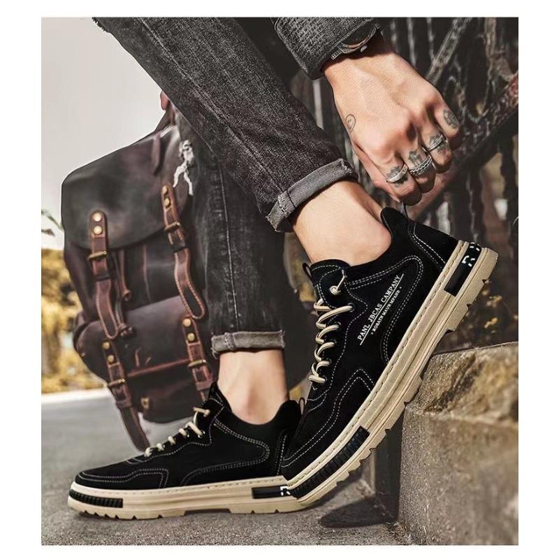 Men's Autumn Breathable Waterproof Wear-Resistant Versatile Work Safety Shoes With Thick Soles.