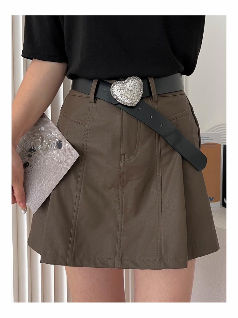 Fashionable Women's Black Pu Leather Belt With Heart Buckle For Everyday Wear