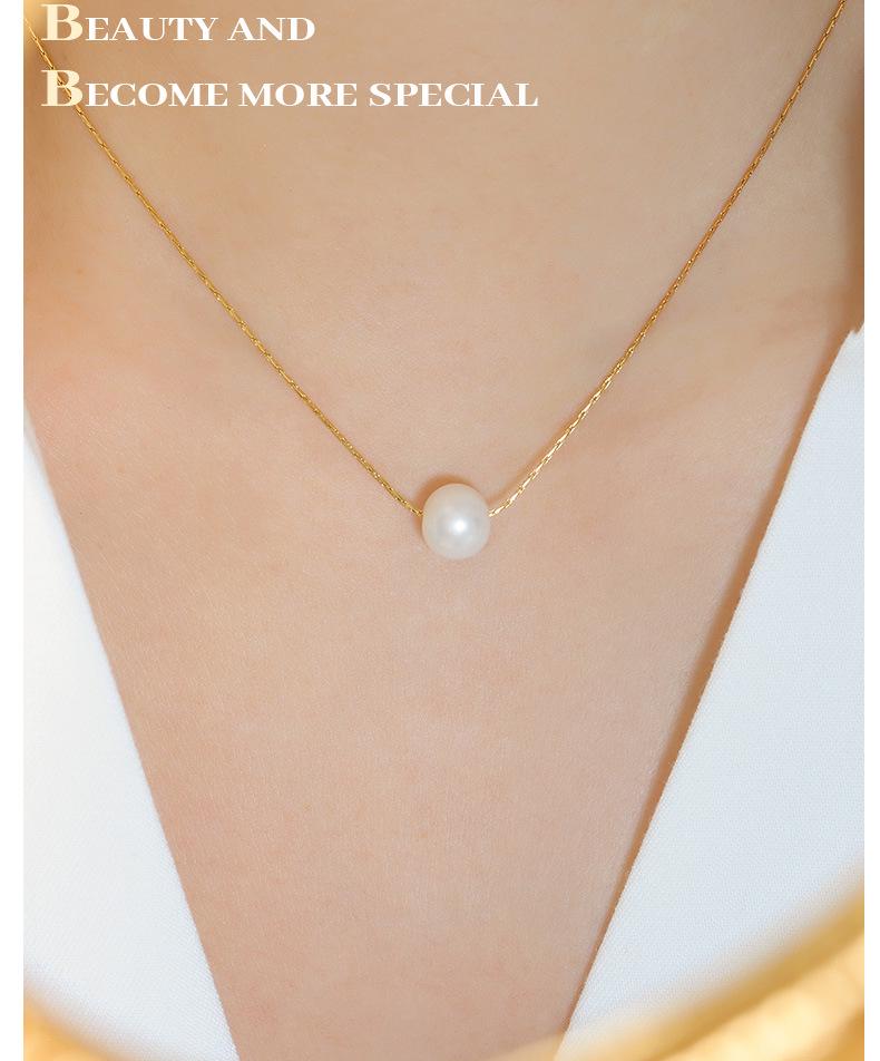 Exquisite Minimalist Freshwater Pearl Pendant Necklace, 18K Gold-Plated Titanium Steel Clavicle Chain