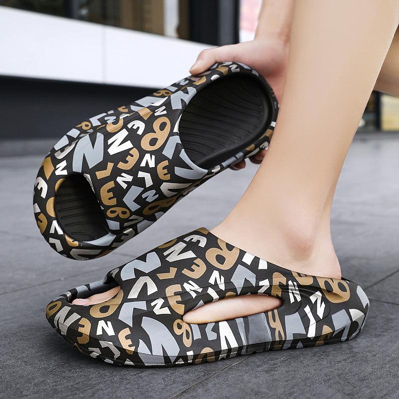 Summer Men Slippers Leisure Summer Shoes Male Beach Shoes Comfy Men's Shoes  Outdoor Mens Slippers Fashion Flip Flops Slippers