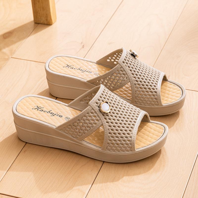 Women Shoes Summer Slippers Women Wear Outside Thick Sole Wedge Heels Fashion Slippers Soft Bottom Mother Shoes Zapatos De Mujer