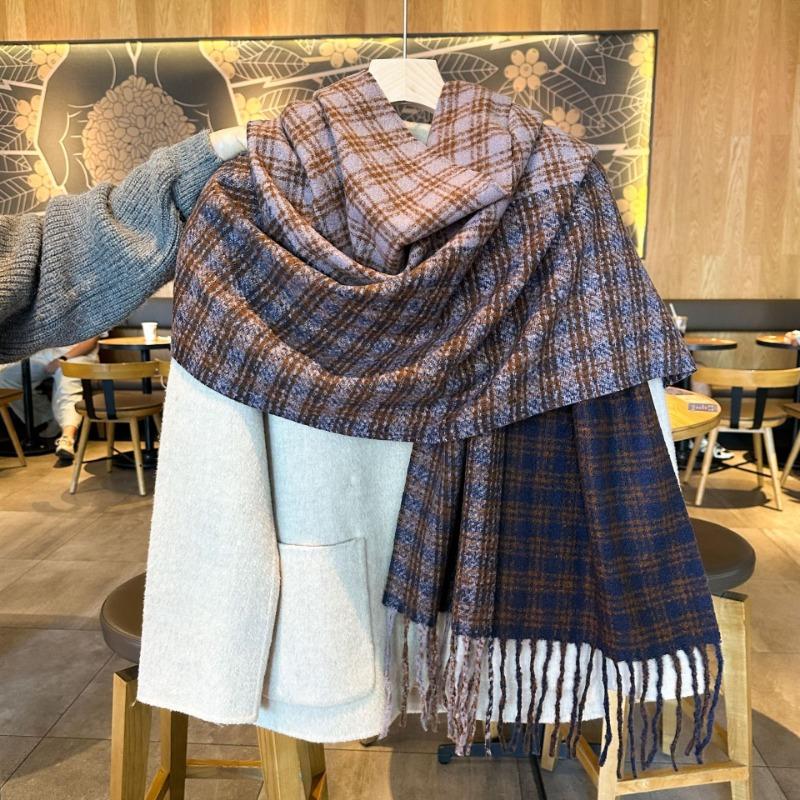 Retro Two-color Plaid Scarf Men's Winter Long Thickened Warm Gift Couple Scarf Versatile