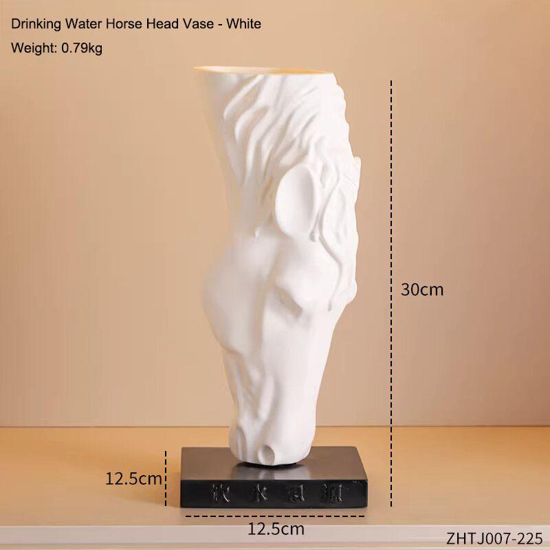 

Creative Drinking Water Horse Head Ornament Elegant Three-Dimensional Sculpture Home Living Room Bedroom Decoration