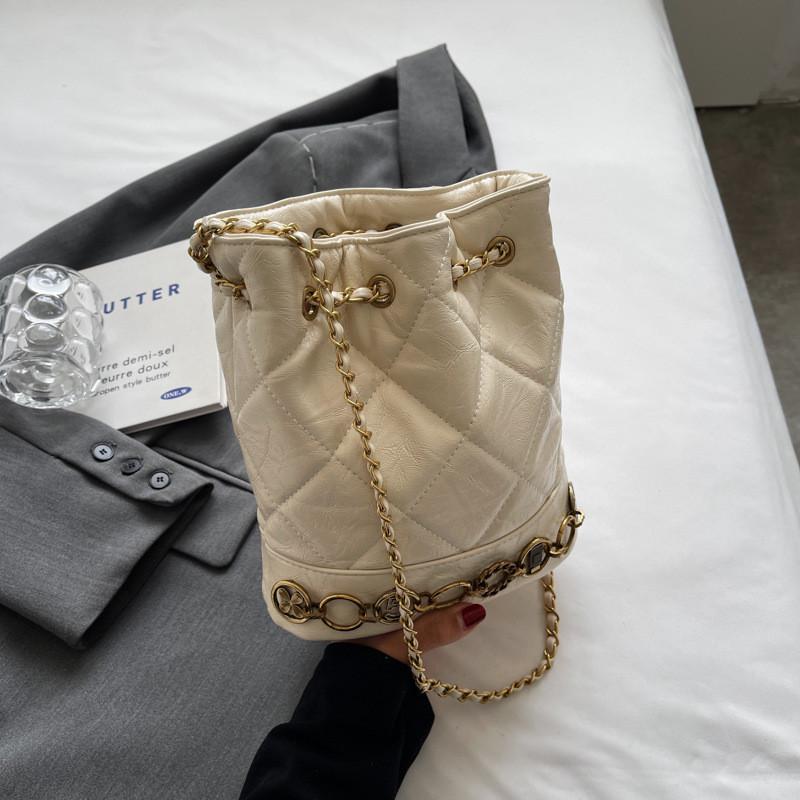 Stylish 2023 New Autumn Winter Small Fragrance Chain Bucket Bag For Women