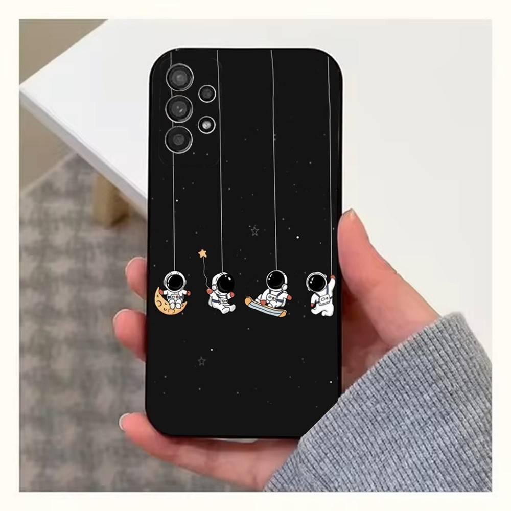 Cute Astronaut Phone For Samsung S22,S25,S24,S23,Ultra,FE,Plus,S21,S20,S10,S9,Lite,Soft Silicone Black