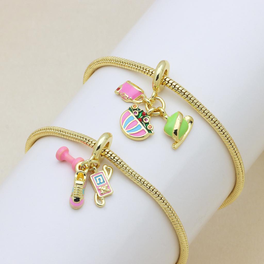 Panjiadora Armband Schlange Schmetterling Kosmetik Kamm Zahn Prinzessin Rock Cowboyhut Anhänger