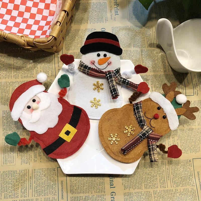 Creative Cartoon Christmas Dining Table Knife Fork Cover Hotel Tableware Decorations Santa Claus Snowman Reindeer Storage Bag