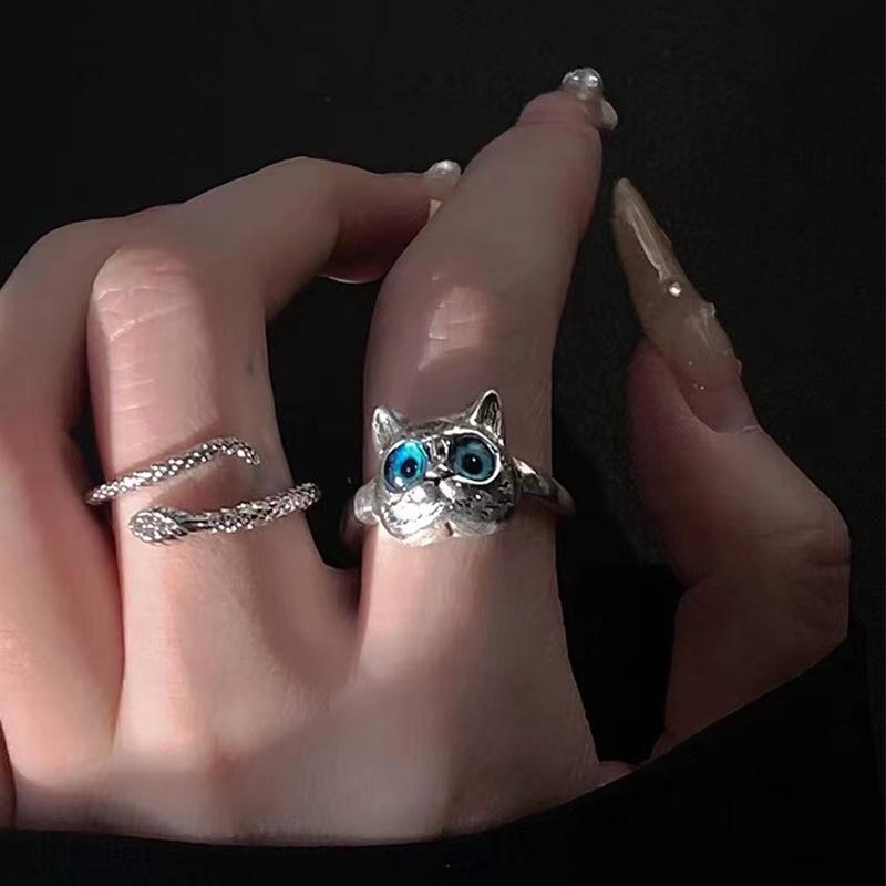 Women's Cat and Snake Ring: Trendy, Unique, Dark, High-End Accessory