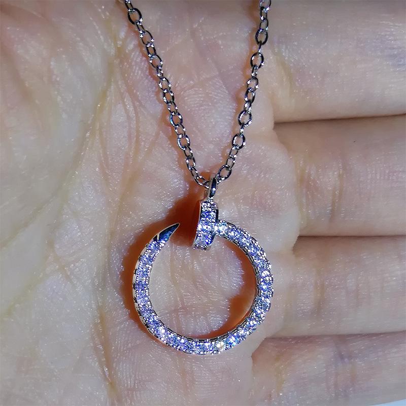 Simple Fashion Rose Gold Inlaid Full Diamond Nail Necklace Luxury Curved Nail Round Pendant Clavicle Chain For Ladies