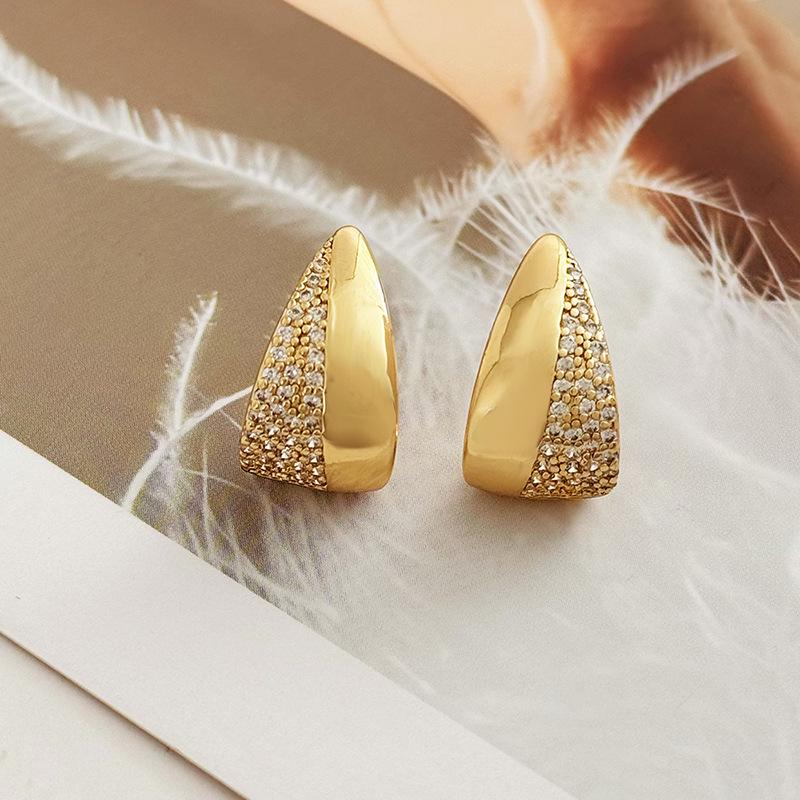 

European & American Luxury Teardrop Earrings, S925 Silver, Designed with Zirconia