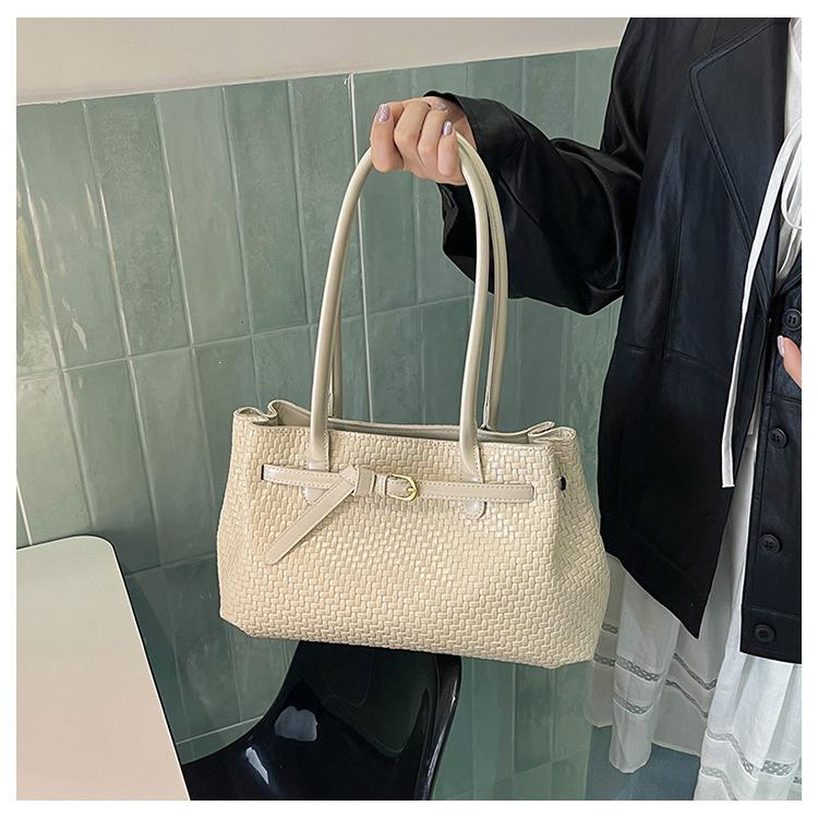 Korean Style High-End Woven Tote Bag: Trendy, Versatile, Large Capacity Shoulder Bag for Women 2026