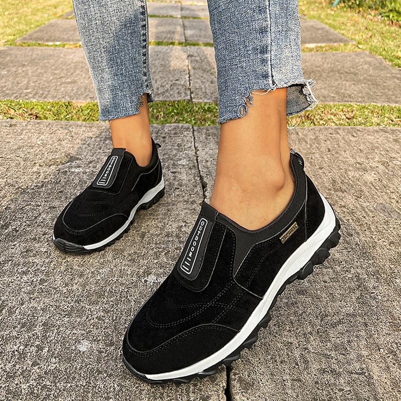 Fashion Comfortable Flat Heel Women's Sneakers 2025 Spring Solid Color Non-Slip Sports Shoes Women Slip-On Soft Sole Flats Plus Size 47