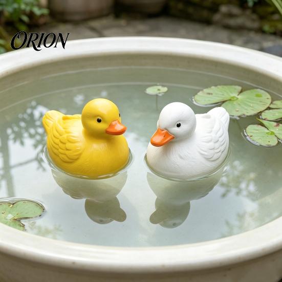 Resin Duck Figurine for Gardens Floating Figurine, Realistic Yellow Statue, Simulation Animal Decorative Garden Ponds Ornament Outdoor Pond,