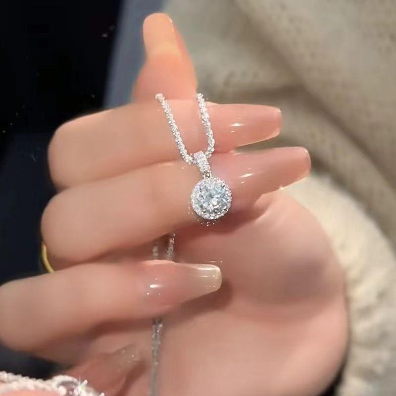 S925 Silver Starry Sky Zircon Pendant Necklace - Classic, Elegant, Niche Design for Women