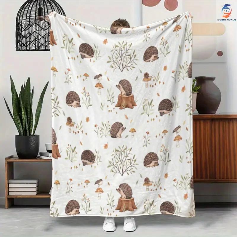 1 Cute Hedgehog Animal Blanket, Perfect Gift - Digital Print Flannel Nap Blanket for Sofa, Bed, Camping and Holidays 130x150cm