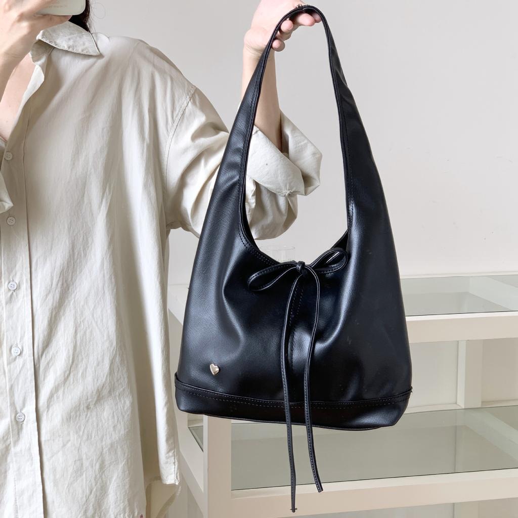 Korean Niche Commuter Women's Bag 2025 Versatile Casual Bag French Bow Tie Strap Single Shoulder Underarm Tote Bag