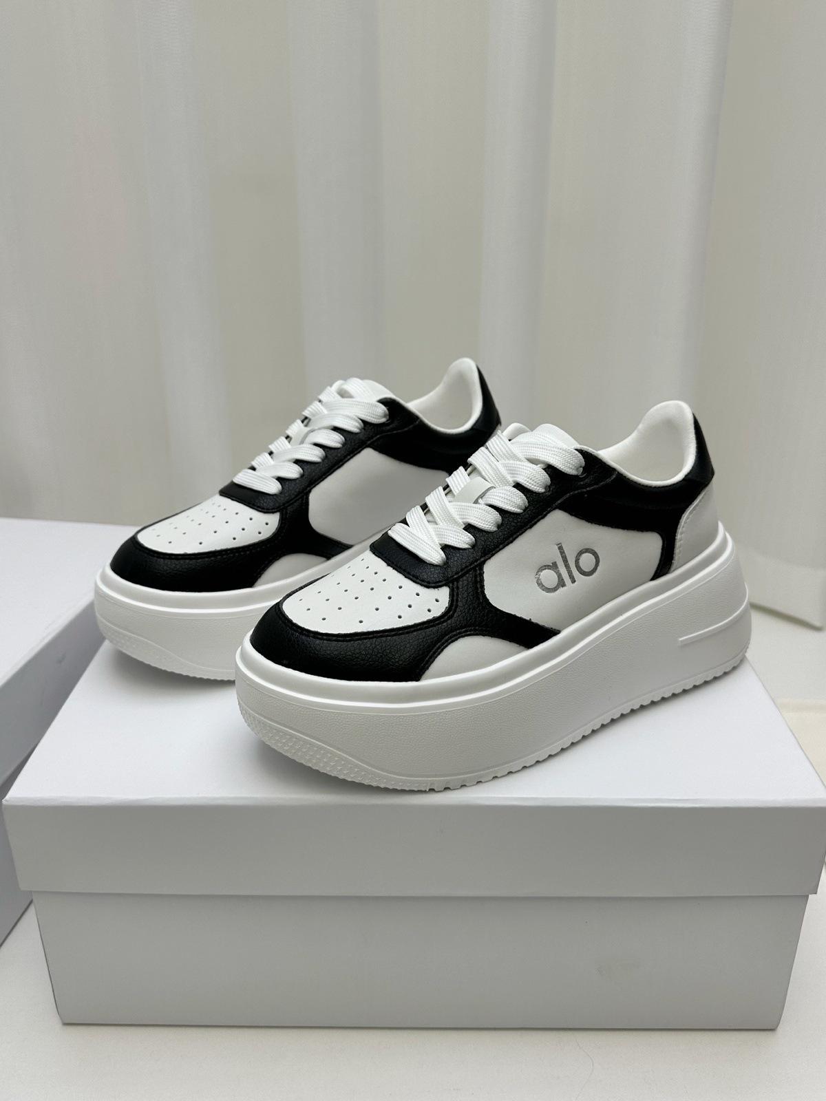 

2026 Spring/Summer ALO European Style Genuine Leather Women s White Platform Sneakers, Height Increasing 5CM, Versatile Sports Casual Shoes. 36