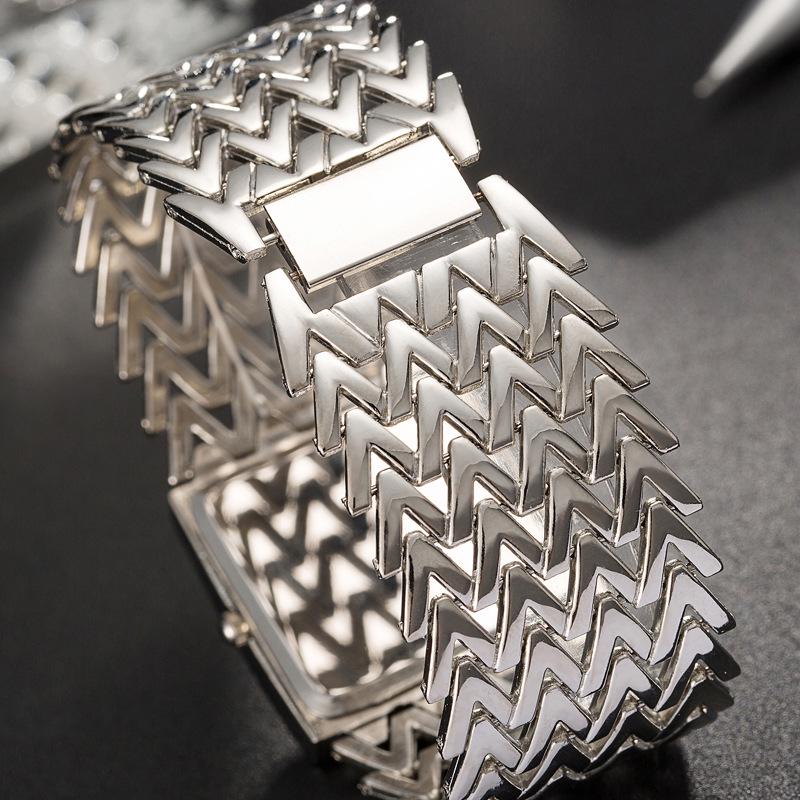 Women's 3D Texture Bracelet Watch with Wide Band & Double Row Czech Diamonds