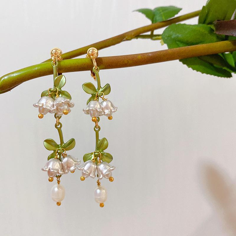 Retro Lily of the Valley Pearl Bracelet & Earrings Set (Non-Pierced Option Available)