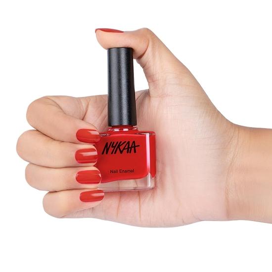 Nykaa Wedding Edition Nail Enamel Polish - Retro Red 271 (9ml)
