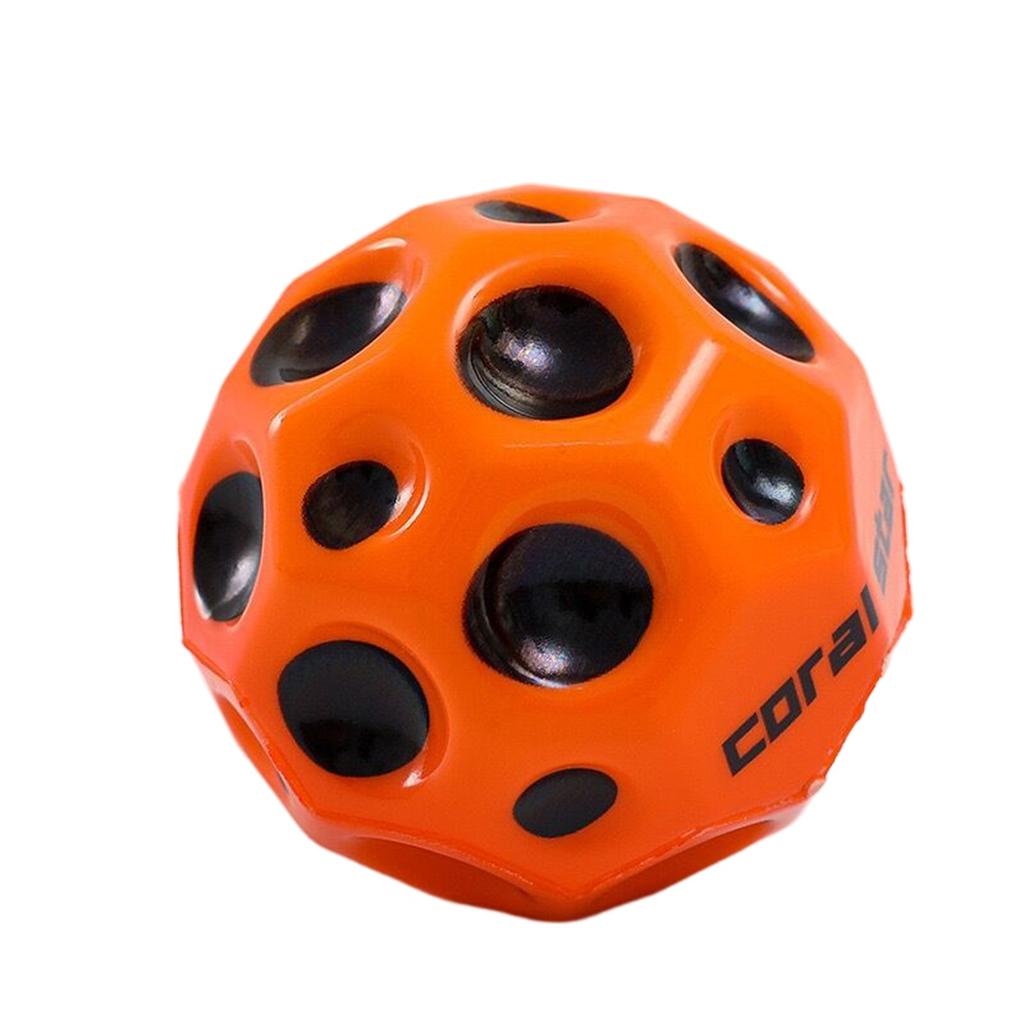Hüpfball für Kinder, nützlicher Lochball, weicher Hüpfball, Anti-Fall-Mondform, poröses Spielzeug für den Innenbereich, ergonomisches Design