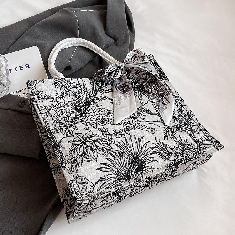 Large Capacity Commuting Tote Bag Fashionable Shoulder Bag Women Ins Mommy Bag College Student Class Handbag