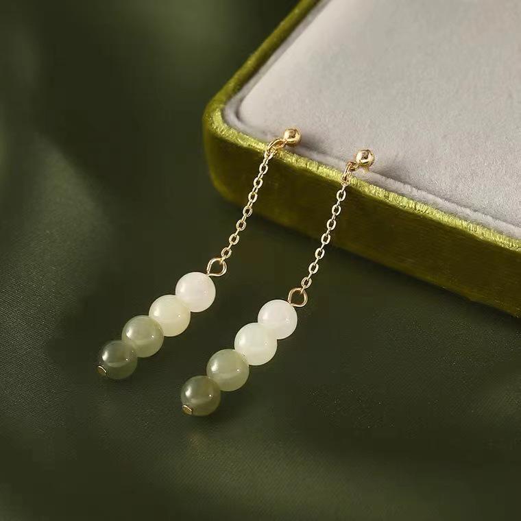 Retro Chinese Hetian Hanfu Style Clip-On Earrings - Unique Niche Design, No Piercing Needed