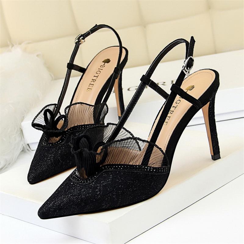 Fashion Women Thin High Heels Lace Hollow Mesh Pointed Toe Sandals Summer Fashion Elegant Green Silver Rhinestones Slingback Shoes