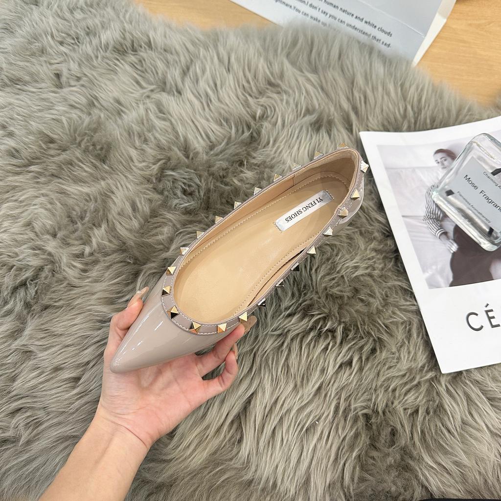 Shallow Mouth 3 Cm Rivet Nude Pointed Soft Patent Leather French Temperament Single Shoes Women's Versatile Commuter Women's Shoes