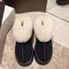 Novas botas de neve femininas da moda 2024, térmicas, forradas com pelúcia, peludas, versáteis, de camurça, cano baixo, bico redondo, quentes, botas escolares de inverno